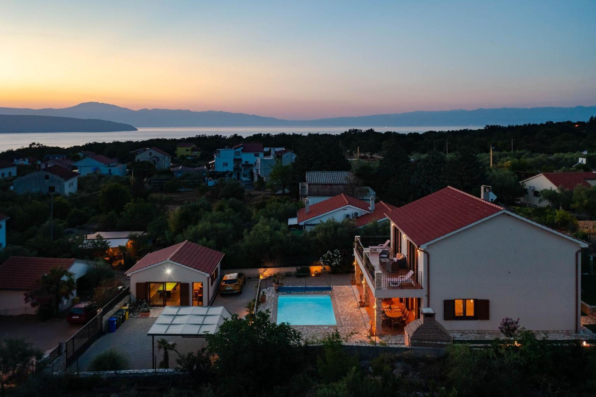 Villa Sara - Perfect Family Holiday Brzac Экстерьер фото