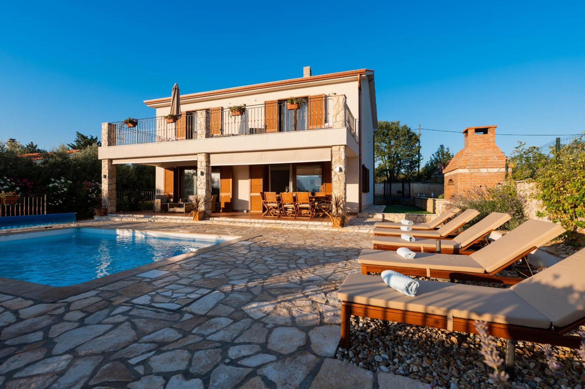 Villa Sara - Perfect Family Holiday Brzac Экстерьер фото