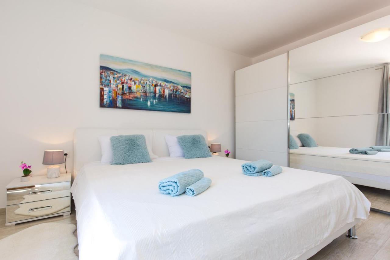 Villa Sara - Perfect Family Holiday Brzac Экстерьер фото